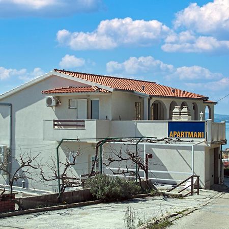 Apartments With A Parking Space Pisak, Omis - 5975 Exterior photo