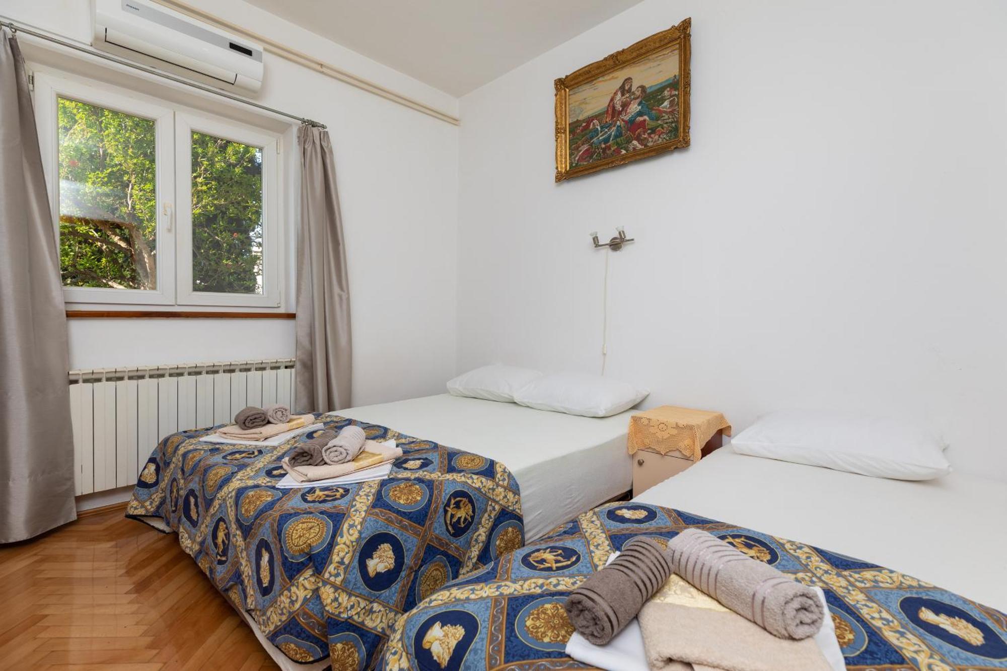 Apartments With A Parking Space Pisak, Omis - 5975 Exterior photo