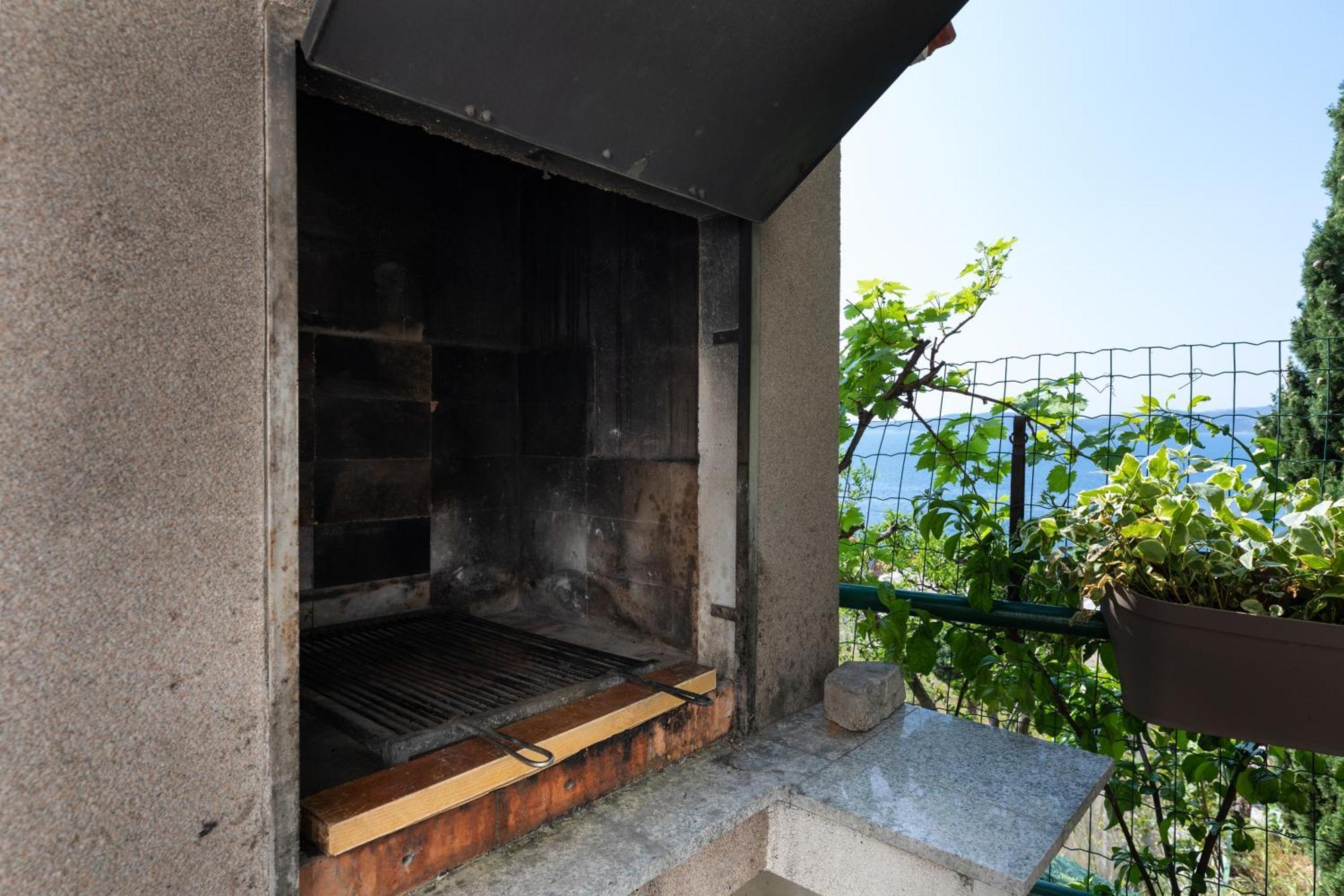Apartments With A Parking Space Pisak, Omis - 5975 Exterior photo