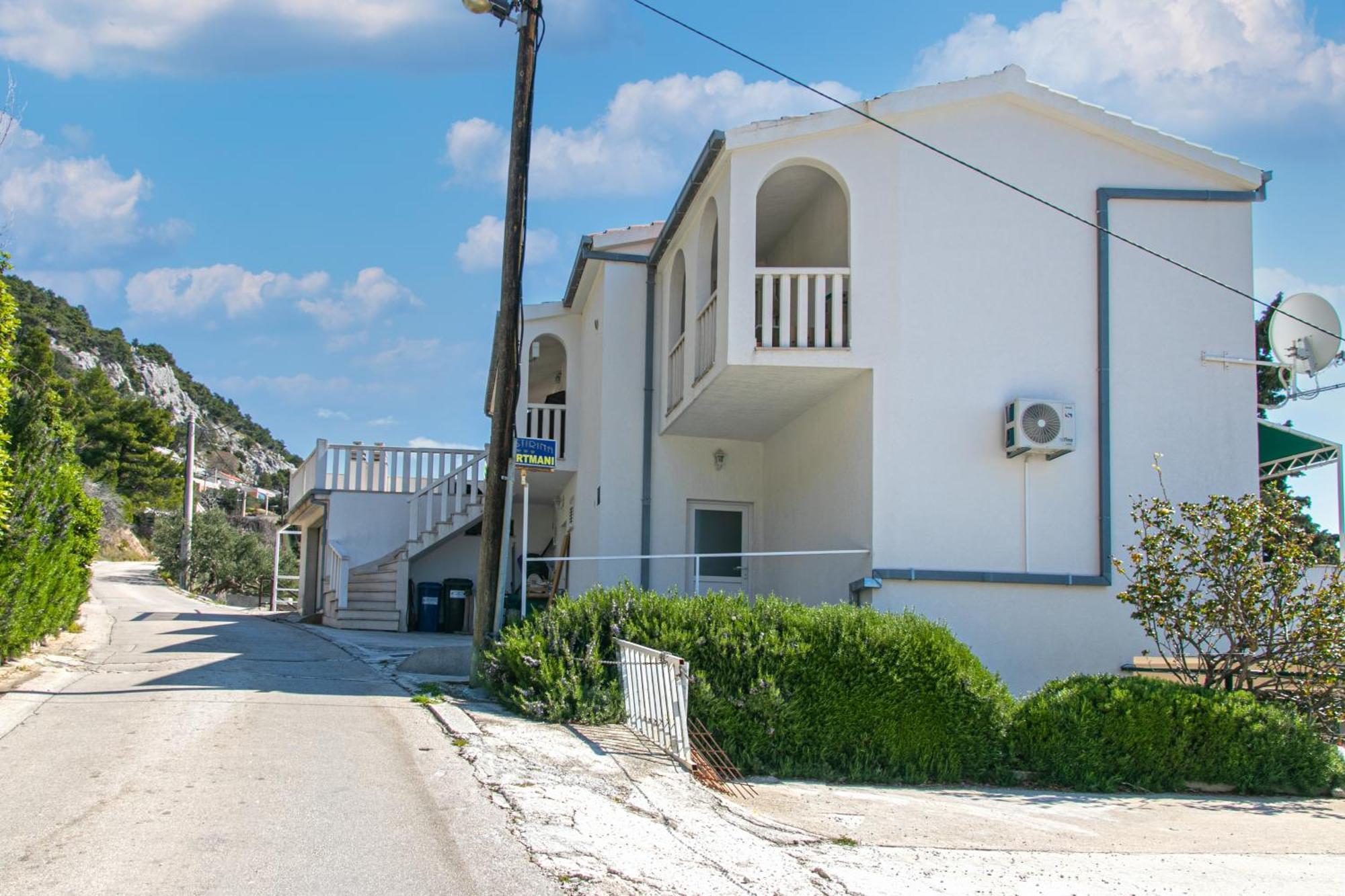 Apartments With A Parking Space Pisak, Omis - 5975 Exterior photo