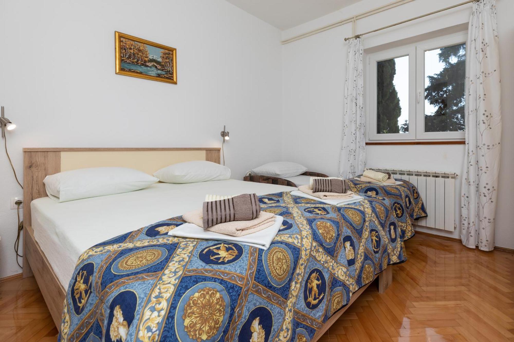 Apartments With A Parking Space Pisak, Omis - 5975 Exterior photo
